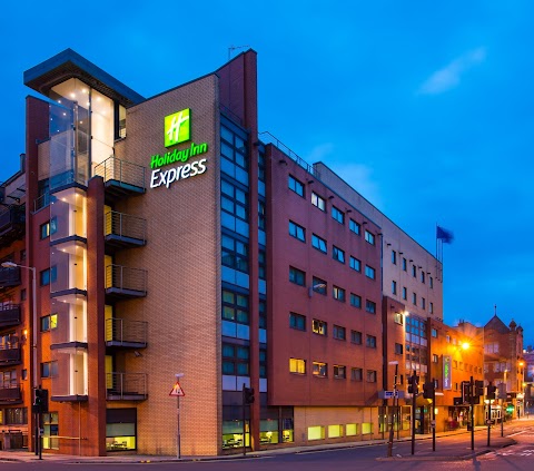 Holiday Inn Express Glasgow - City Ctr Riverside, an IHG Hotel