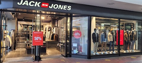 JACK & JONES