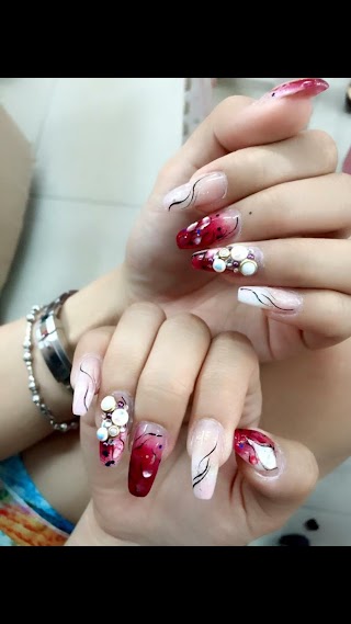 Crystal Nails & Beauty