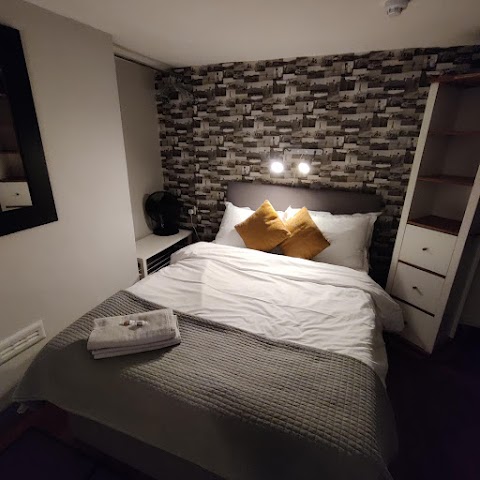 ei8ht Brighton - Serviced rooms and Apartments