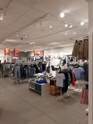 H&M