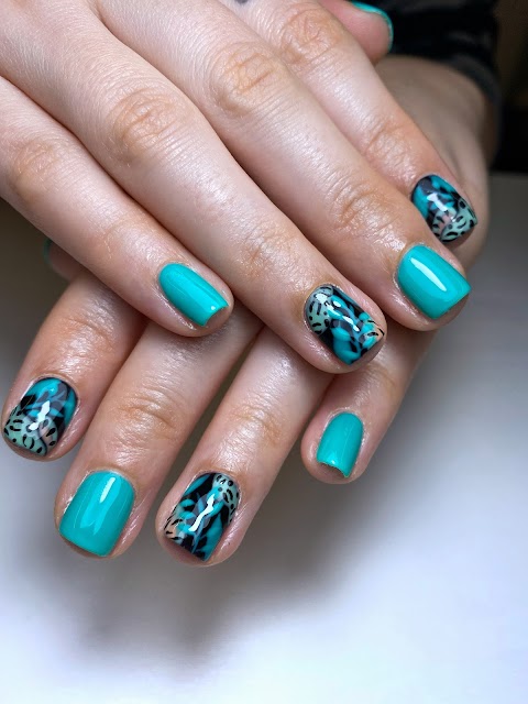 Sophie Morgan Nails