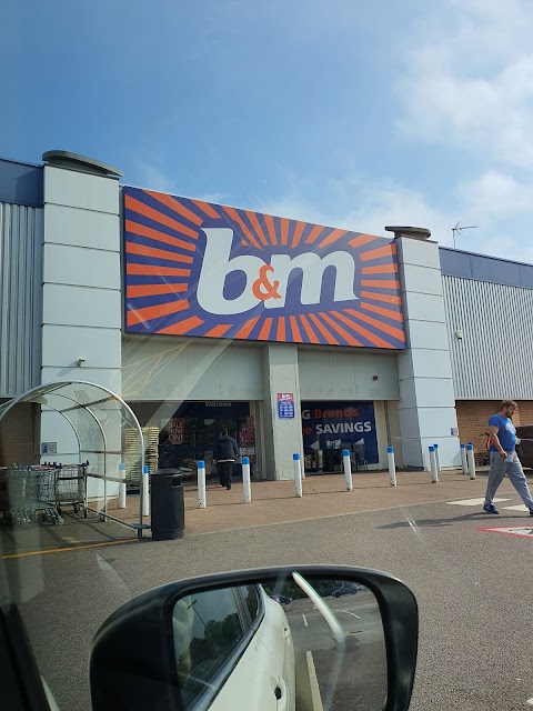 B&M Store