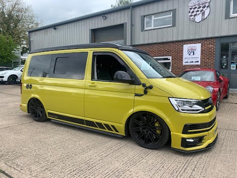 VW Transporter Service Centre