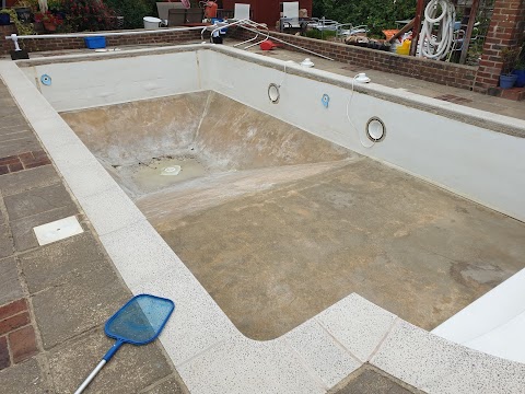 Rockhopper Pools - Swimming Pool Services