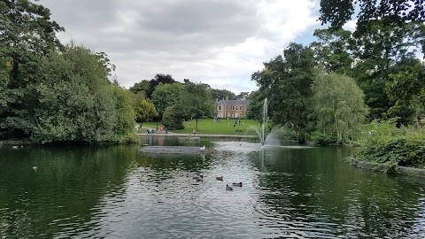 Arnot Hill Park