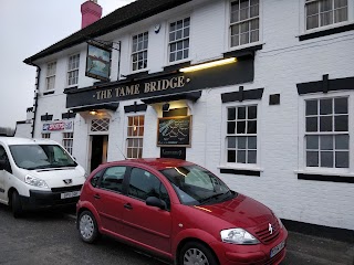 Tamebridge Pub