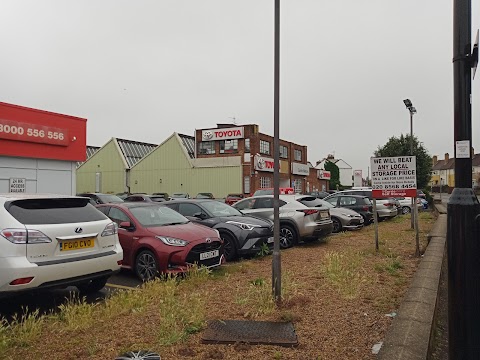 Currie Motors Toyota Isleworth Service Centre