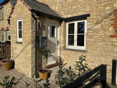 Ilex Cottage Thornborough