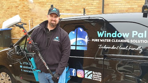 Window Pal pure water cleaning solutions