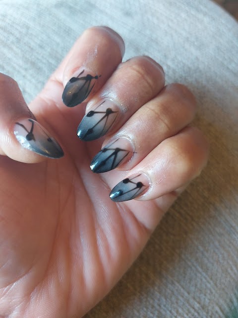 Diamond Nails(DN Birmingham Ltd)