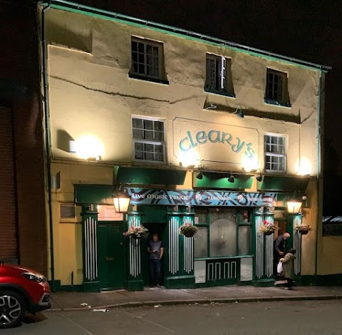 Cleary’s Irish music Bar