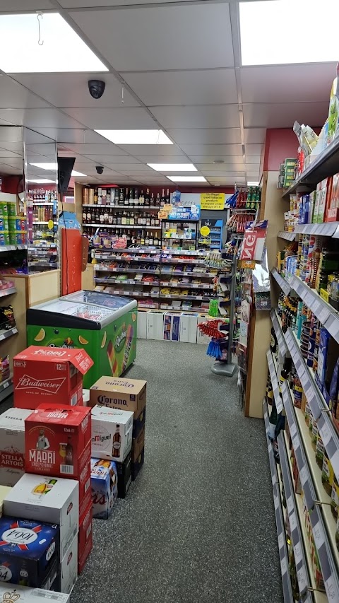 Saltaire mini market, off licence