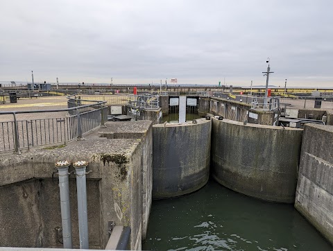 Cardiff Bay Barrage