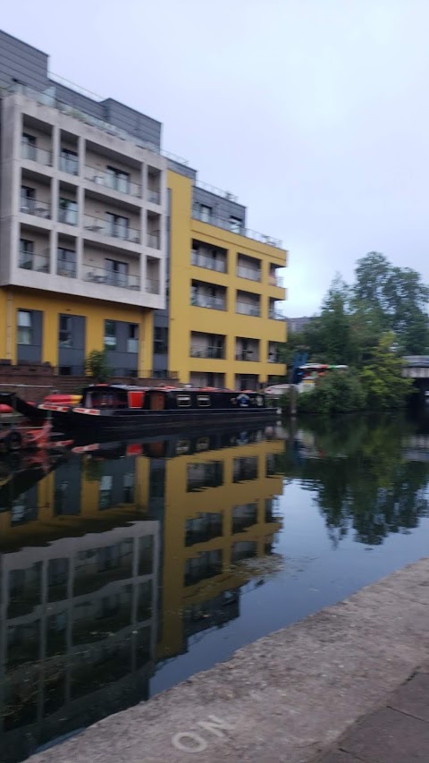 Camden Canals & Narrowboat Association - n.b. Tarporley