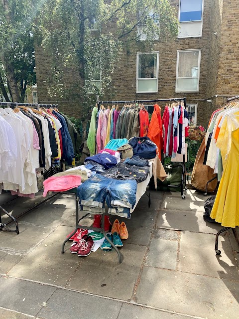 Leos boutique uk clothing popup stall