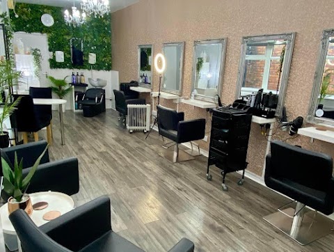 UBER The Salon