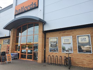 Halfords - Selby