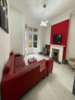 Vogue Lettings Ltd - Affordable Student Accommodations Huddersfield