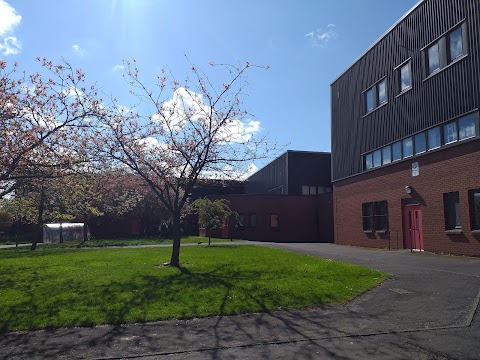 Beeslack Community High School - Community Facilities