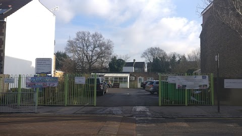 Tunstall Nursery School & Children's Centre