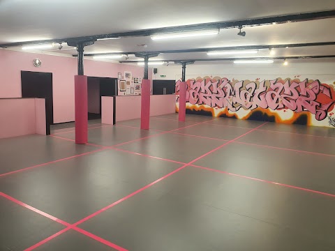 Bazzmatazz Dance Studio