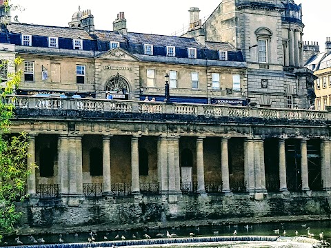 Bath Apartment Breaks 4 St George's House