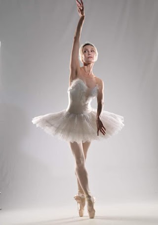 Guzel School of Classical Ballet