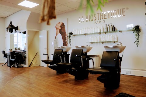 Est.14 Hairdressing and Beauty Therapy