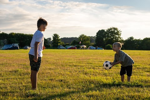 Holden Farm Camping & Cafe