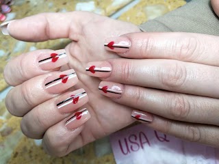 Usa Q Nails