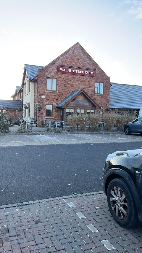 Walnut Tree Farm - Dining & Carvery