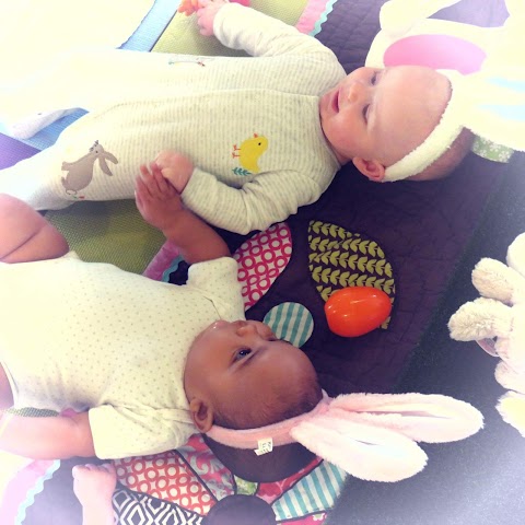 Antenatal & Baby Classes by The Daisy Foundation Nottinghamshire & Grantham. Baby Massage, Pregnancy Yoga, Hypnobirthing