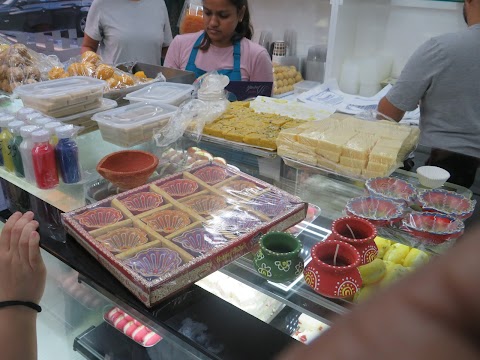 Anand Sweets Hyde Park