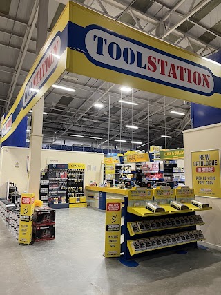 Toolstation Edmonton