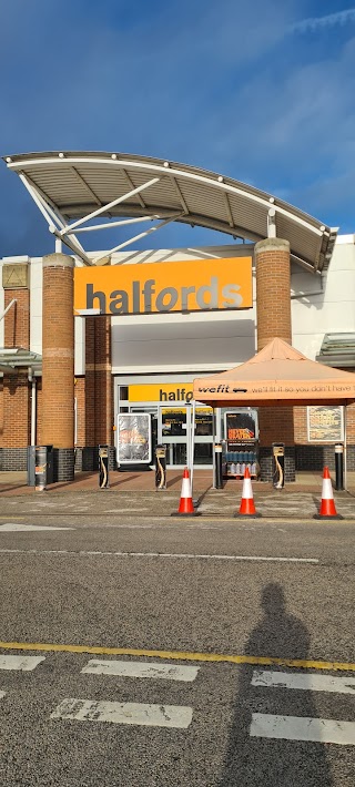 Halfords - Crystal Peaks (Waterthorpe)