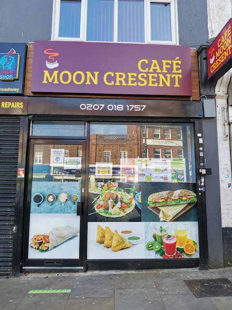 Cafe Moon Cresent