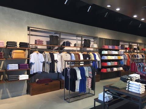 FRED PERRY Cheshire Oaks Outlet