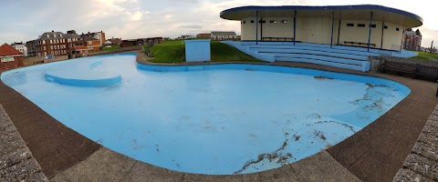 Outdoor Swimming Pool