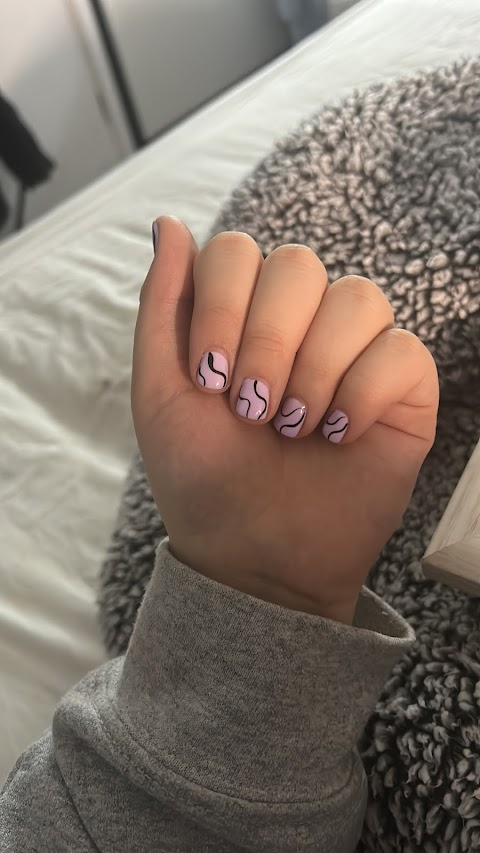 Nail Queen