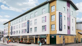 Travelodge Farnborough Central