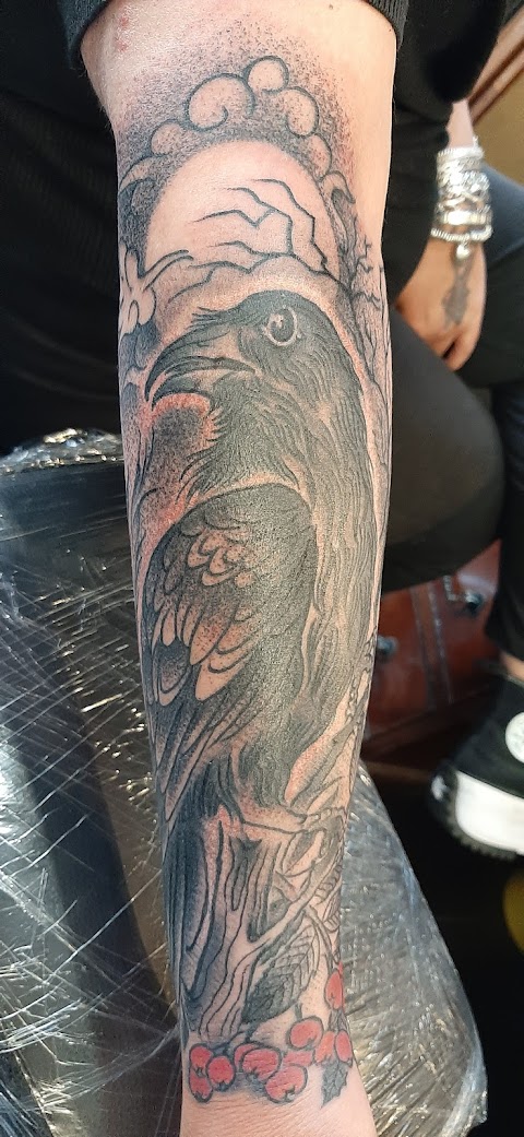 Black Tides Tattoo