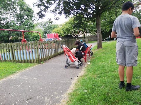 West Hill In The Park Childrens Centre