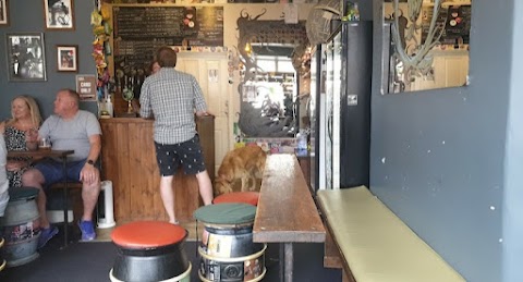 Totally Tapped - Micropub & Bottle Shop