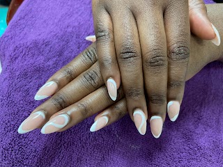 Quynh's Nails & Beauty