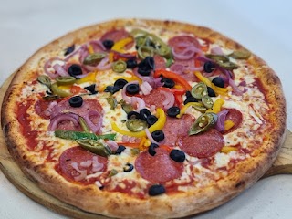 ITALIAN WOODFIRED PIZZA