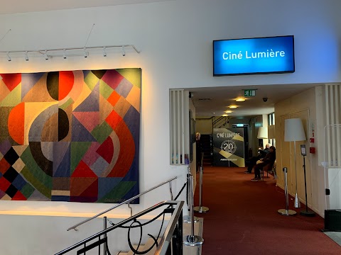 Cine Lumiere