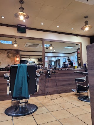 Xtreme Cutz Barber Shop and Carols Bar