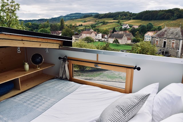 Les Cabottes - Location de tiny houses avec bains nordiques privatifs, gîte, chambres d'hôtes, et location de van aménagé en plein coeur du vignoble de Bourgogne