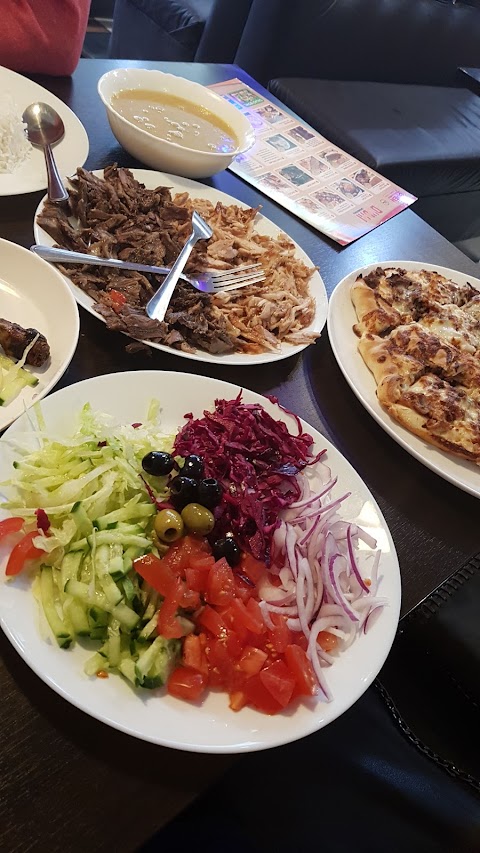 Dubai Shawarma